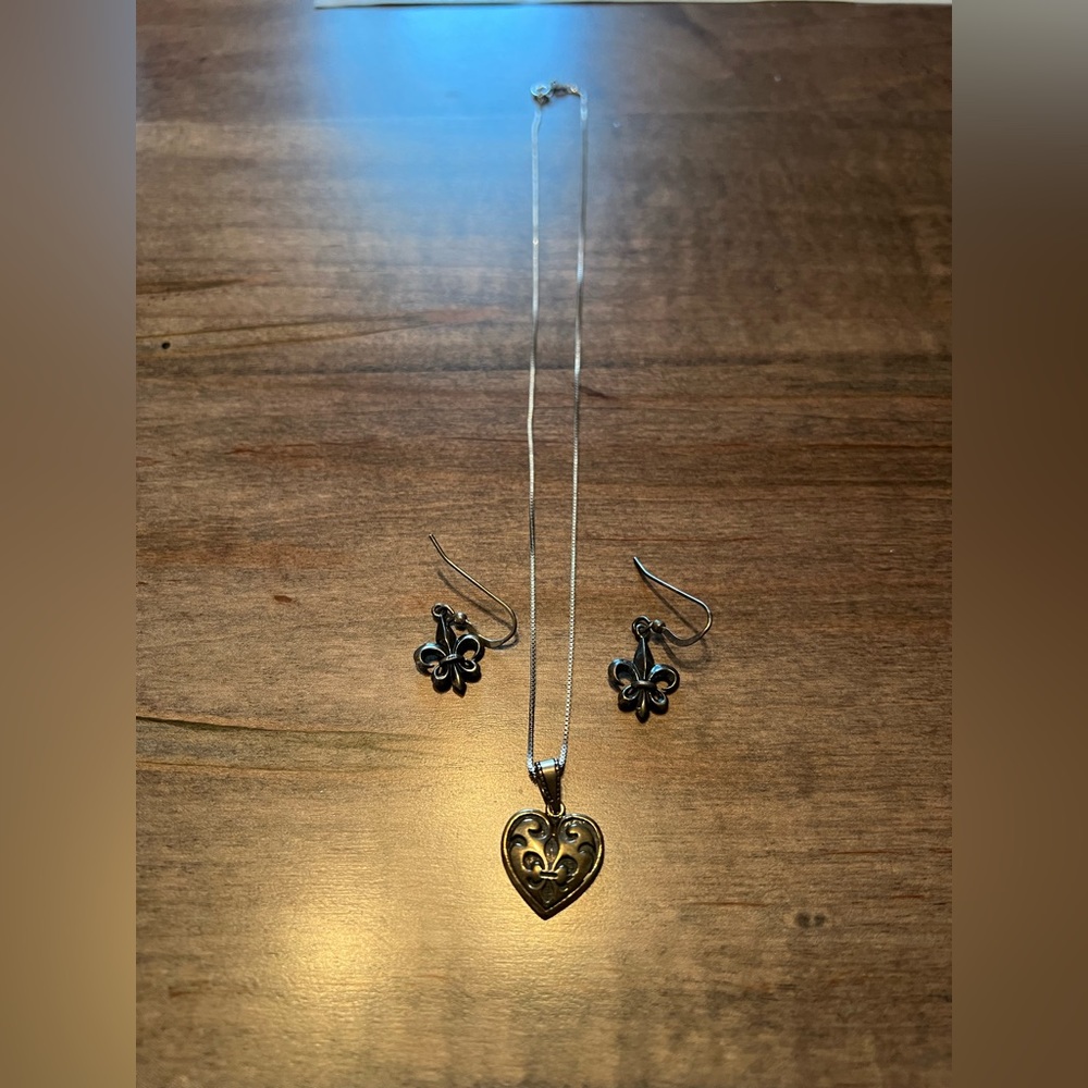 Fleur de Lis Sterling Silver Jewelry Set